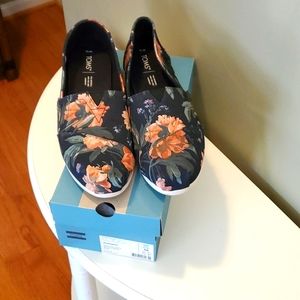Size 12 Toms worn once